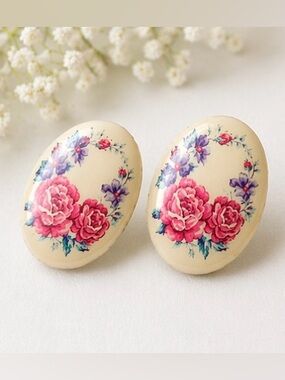 🌸Vintage Cabochon Clip-On Earrings – Oval Rose Motif, Cottagecore, Restored🌷